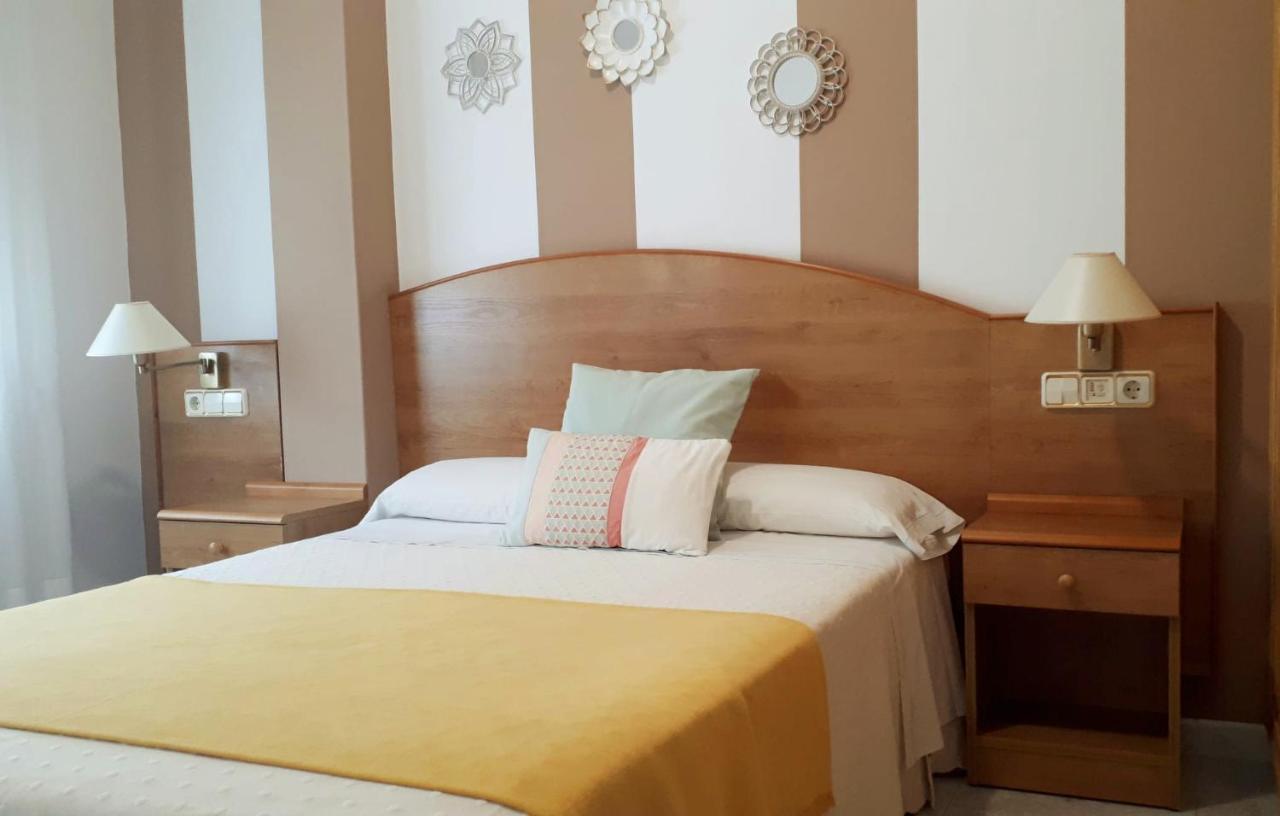 Habitaciones Ninfa บียาลองกา ภายนอก รูปภาพ