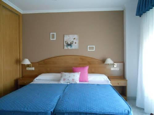 Habitaciones Ninfa บียาลองกา ภายนอก รูปภาพ